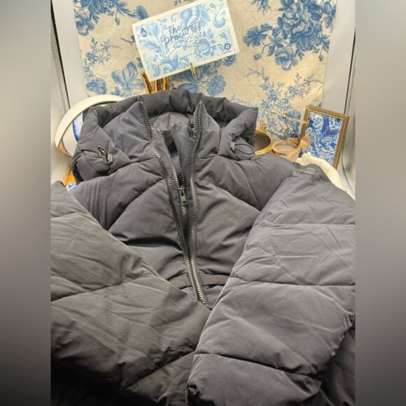 🆕 ALO YOGA 🧿 NWOT Black Glacier Puffer - Sz L - US 12 / 14 - Picture 2 of 16